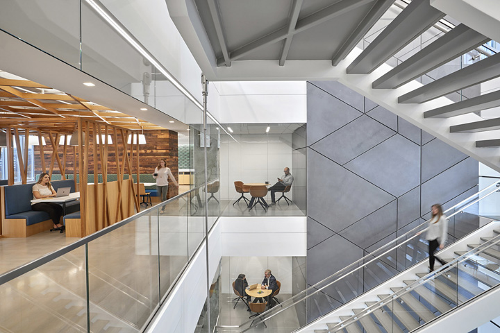 時尚大氣的軟件公司Appian總部辦公樓中庭樓梯裝修設(shè)計方案 時尚大氣的軟件公司Appian總部辦公樓中庭樓梯裝修設(shè)計方案