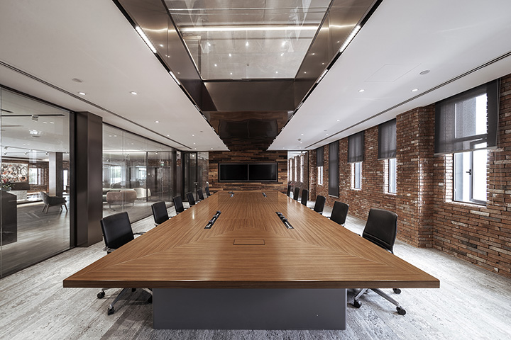 老廠房變身新展廳 Logic上海家具展廳裝修設(shè)計方案 老廠房變身新展廳 Logic上海家具展廳裝修設(shè)計方案