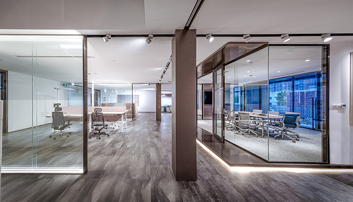 老廠房變身新展廳  Logic上海家具展廳裝修設(shè)計方案