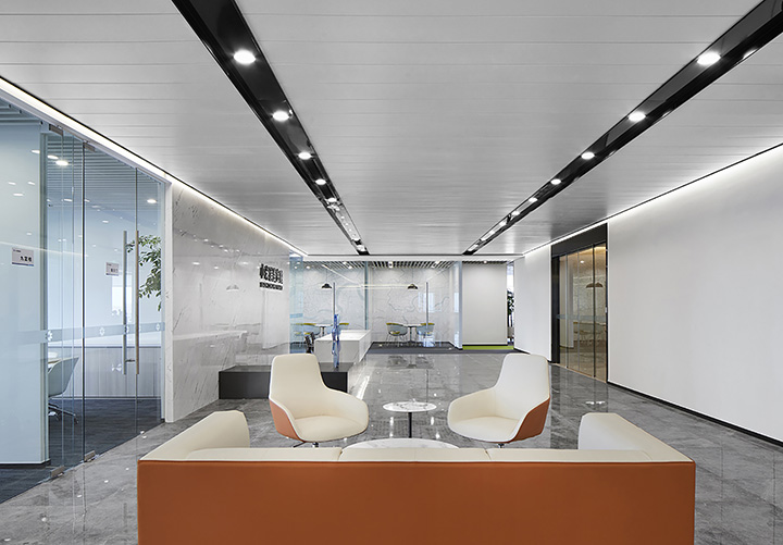 科技感很強的小米消費金融公司辦公室前臺裝修設(shè)計方案 科技感很強的小米消費金融公司辦公室前臺裝修設(shè)計方案