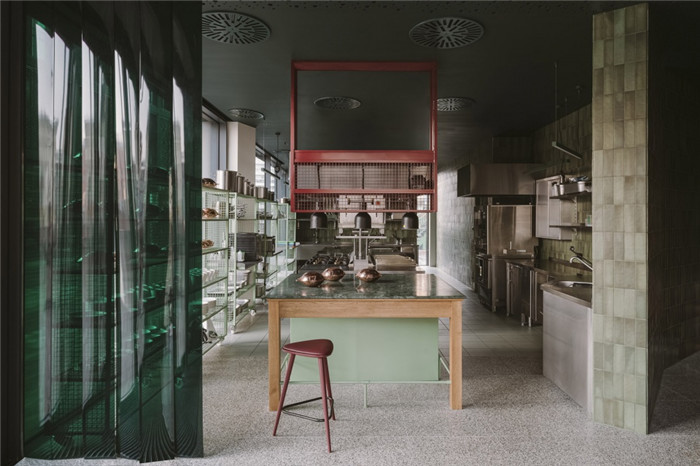 鄭州餐廳裝修專家分享精致工業(yè)風融合西餐廳設計方案 鄭州餐廳裝修專家分享精致工業(yè)風融合西餐廳設計方案