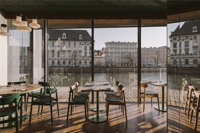 鄭州餐廳裝修專家分享精致工業(yè)風融合西餐廳用餐區(qū)設計方案 鄭州餐廳裝修專家分享精致工業(yè)風融合西餐廳用餐區(qū)設計方案