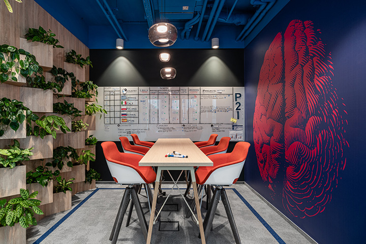 鄭州辦公室裝修玩轉(zhuǎn)色彩 涂料公司創(chuàng)意辦公室小型會議室裝修方案 鄭州辦公室裝修玩轉(zhuǎn)色彩 涂料公司創(chuàng)意辦公室小型會議室裝修方案