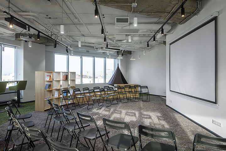 移動辦公理念下工業(yè)風互聯(lián)網(wǎng)企業(yè)辦公室裝修設計方案 移動辦公理念下工業(yè)風互聯(lián)網(wǎng)企業(yè)辦公室裝修設計方案