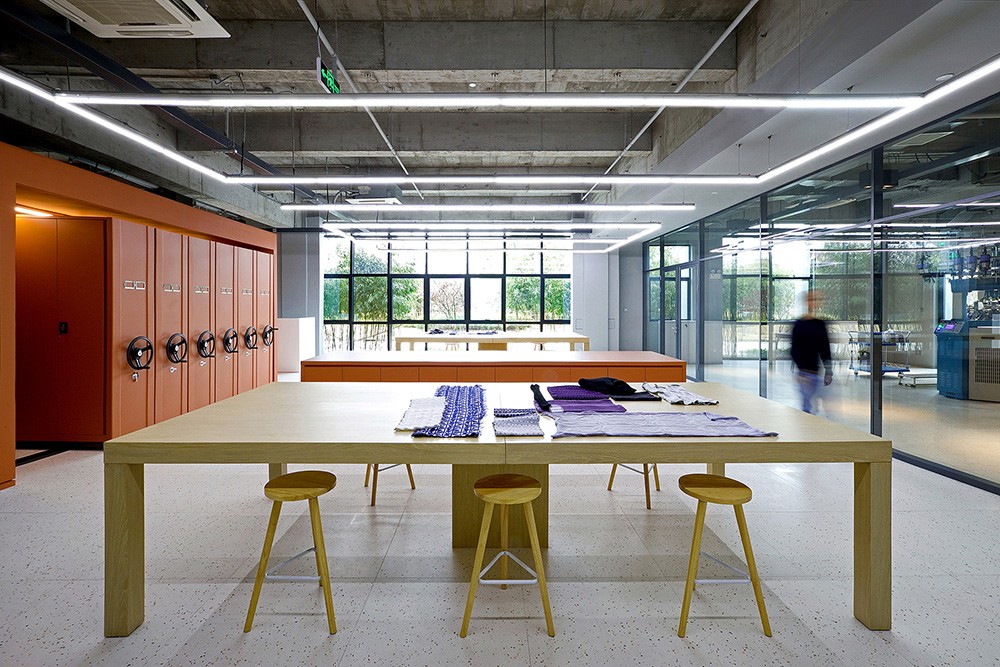 400平極簡(jiǎn)工業(yè)風(fēng)圣東尼研究中心&辦公裝修設(shè)計(jì)方案