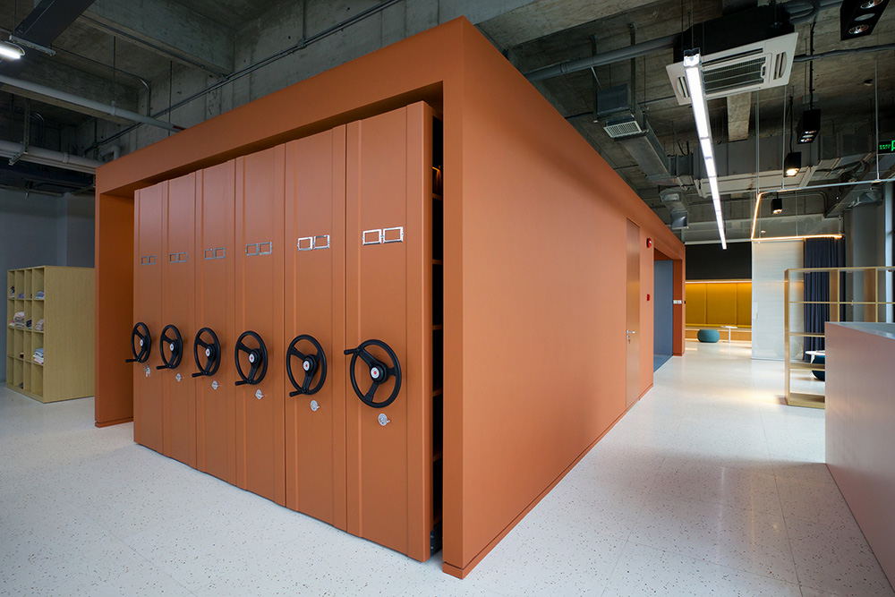 400平極簡(jiǎn)工業(yè)風(fēng)圣東尼研究中心&辦公裝修設(shè)計(jì)方案