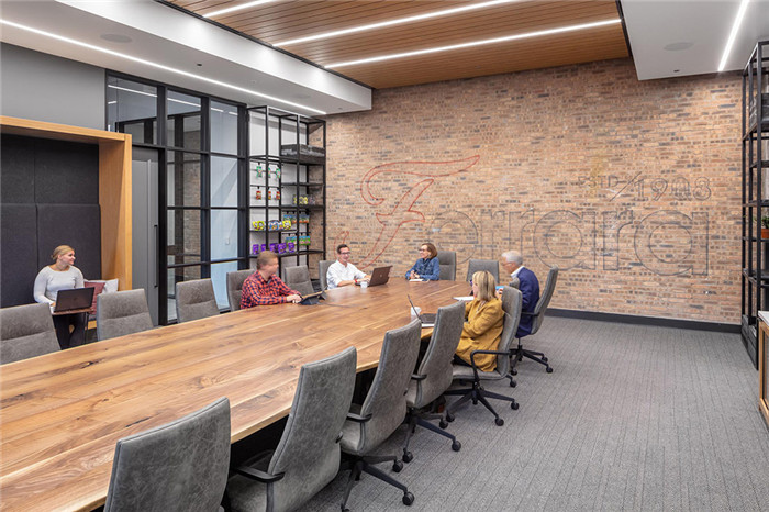 7000平精致工業(yè)風(fēng)制造公司總部辦公室裝修改造設(shè)計實景圖 7000平精致工業(yè)風(fēng)制造公司總部辦公室裝修改造設(shè)計實景圖