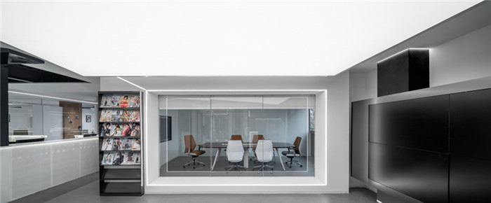 超藝術(shù)的國(guó)內(nèi)知名經(jīng)紀(jì)影視公司辦公樓裝修設(shè)計(jì)方案 超藝術(shù)的國(guó)內(nèi)知名經(jīng)紀(jì)影視公司辦公樓裝修設(shè)計(jì)方案