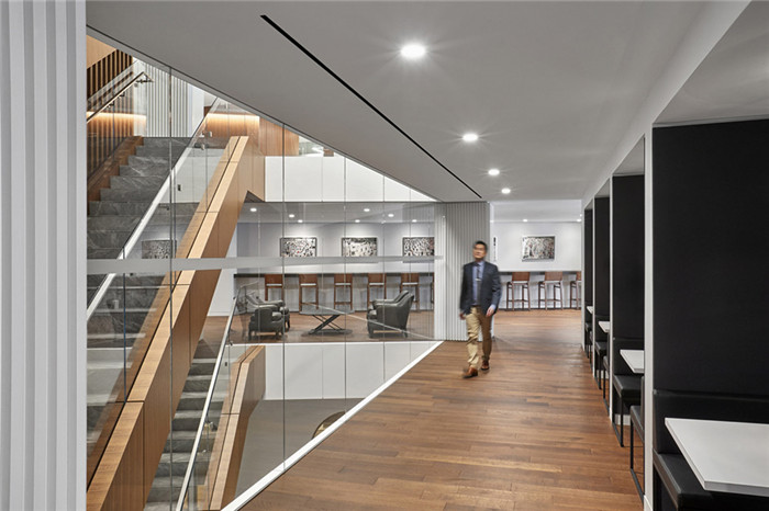 辦公樓走廊裝修-現(xiàn)代極簡(jiǎn)摩登風(fēng)金融集團(tuán)辦公大樓裝修改造設(shè)計(jì)方案