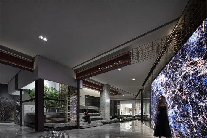 展示區(qū)裝修設(shè)計-現(xiàn)代藝術(shù)風(fēng)高端意大利瓷磚展廳兼辦公裝修實景圖