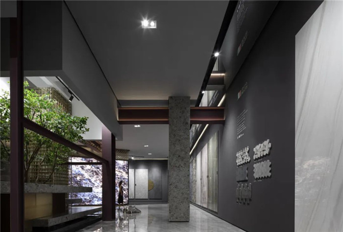 樓梯裝修設(shè)計-現(xiàn)代藝術(shù)風(fēng)高端意大利瓷磚展廳兼辦公裝修實景圖