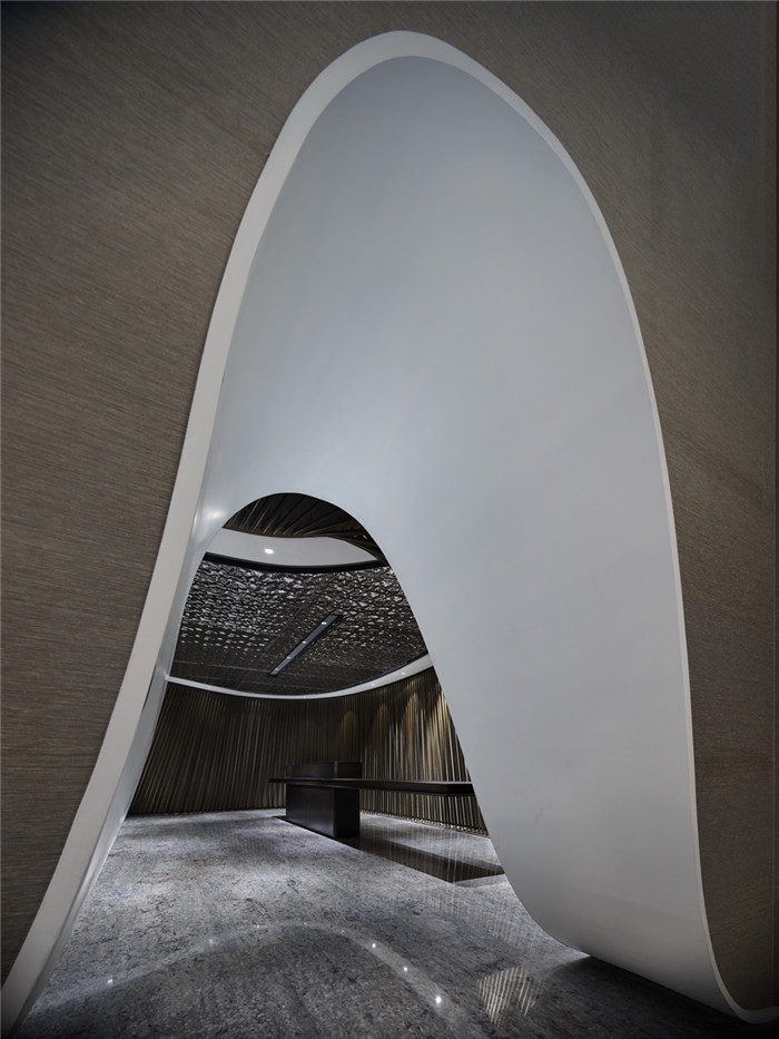 前廳裝修實(shí)景圖-綠地集團(tuán)上?？偛哭k公室裝修  引領(lǐng)智慧辦公設(shè)計(jì)風(fēng)尚