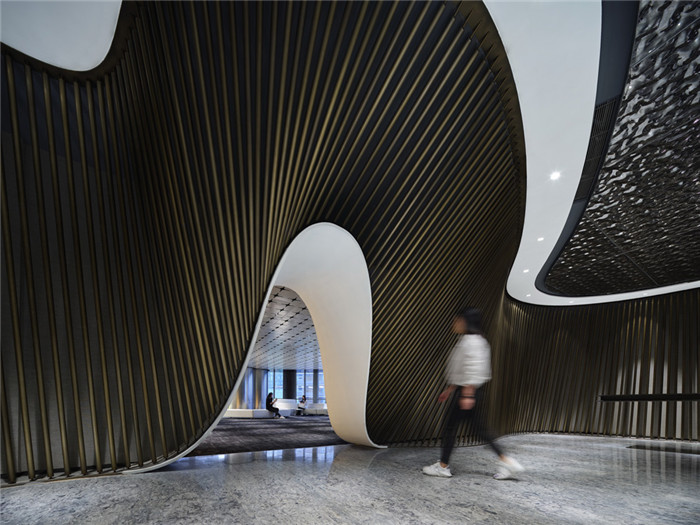 綠地集團(tuán)上?？偛哭k公室裝修  引領(lǐng)智慧辦公設(shè)計(jì)風(fēng)尚