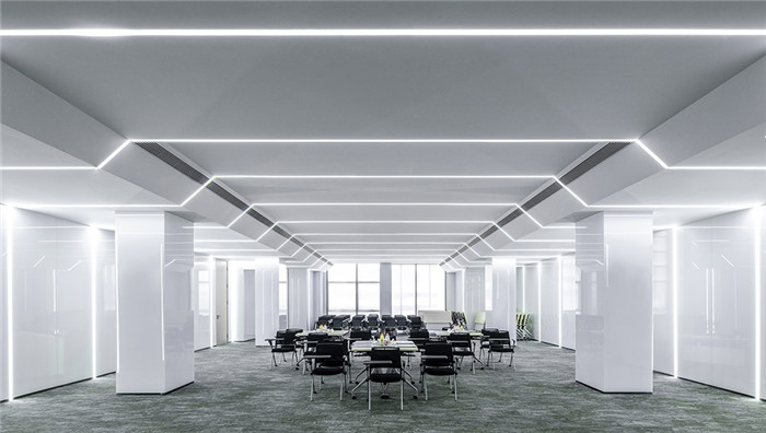 多功能培訓(xùn)室裝修設(shè)計(jì)-大氣靈動(dòng)多元化的旭輝地產(chǎn)總部辦公樓裝修方案 多功能培訓(xùn)室裝修設(shè)計(jì)-大氣靈動(dòng)多元化的旭輝地產(chǎn)總部辦公樓裝修方案