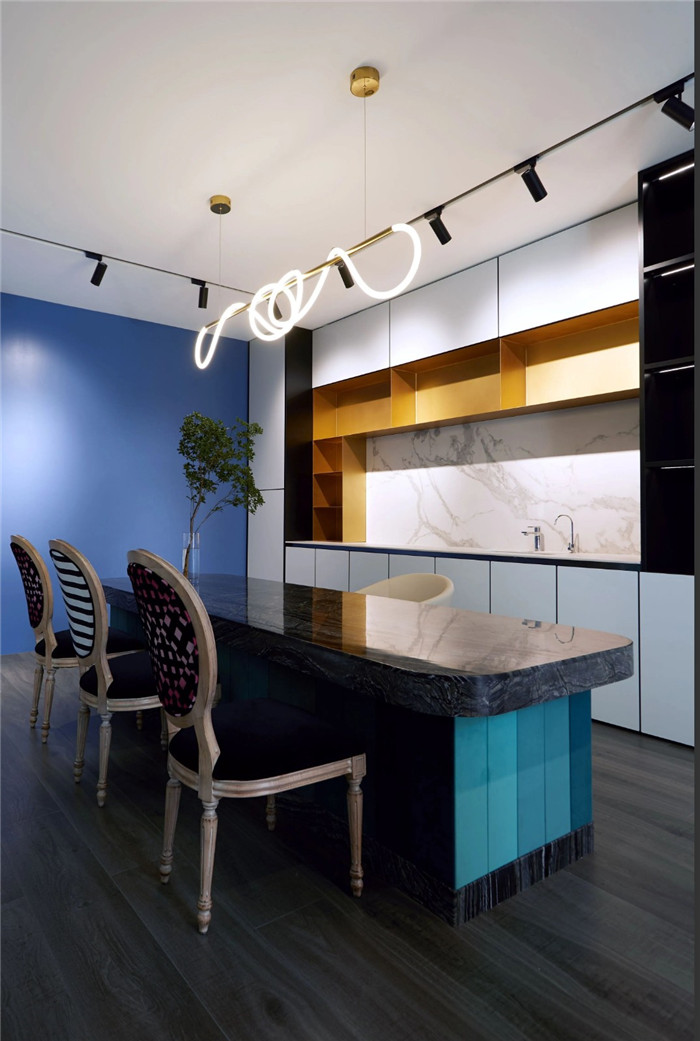 超藝術(shù)的家居軟裝展館裝修設(shè)計(jì)方案 超藝術(shù)的家居軟裝展館裝修設(shè)計(jì)方案