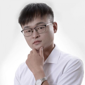 設(shè)計(jì)師：羅順