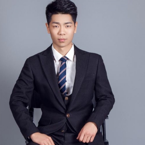 設(shè)計(jì)師：楊振東